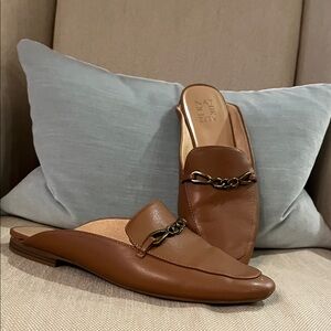 Naturalizer Tan Mule Chain Loafers